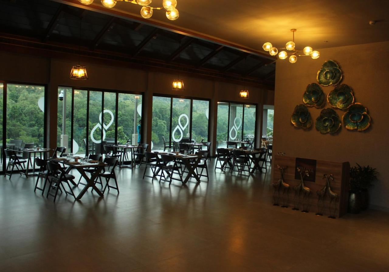 Niraamaya Retreats Samroha Athirappilly Exterior foto