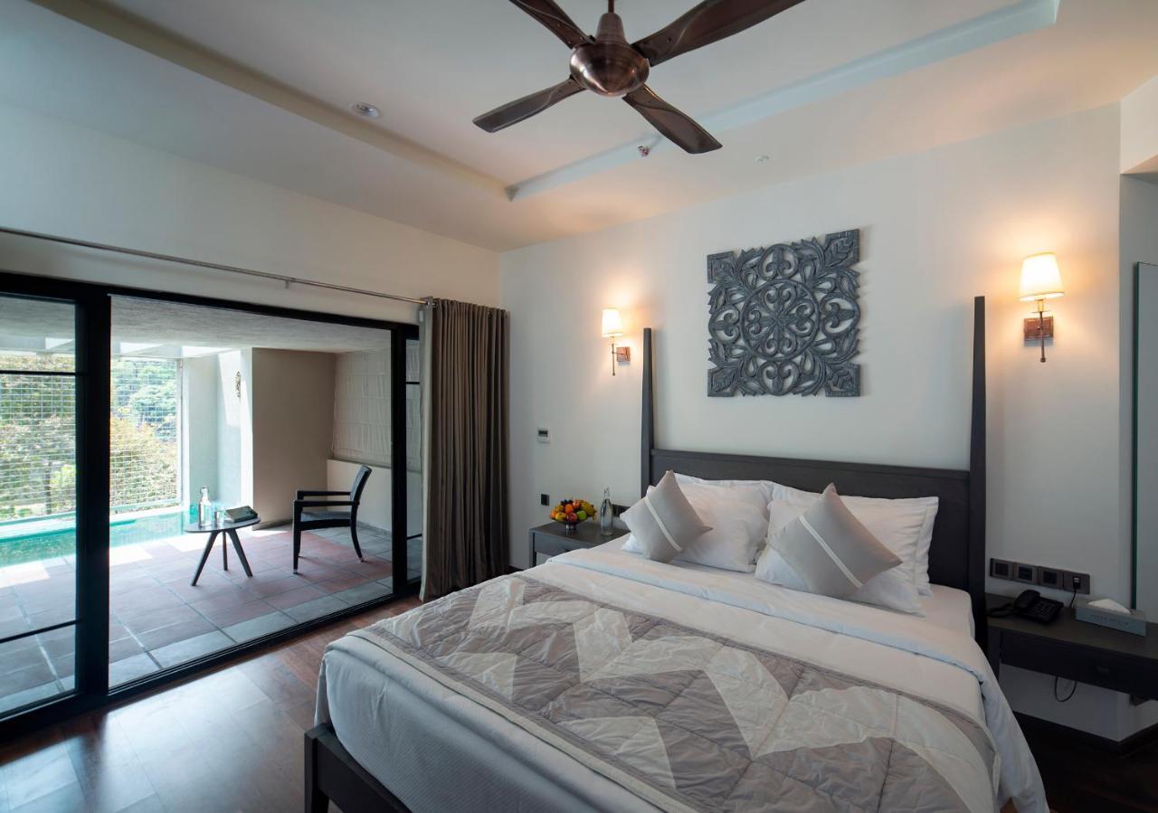 Niraamaya Retreats Samroha Athirappilly Exterior foto