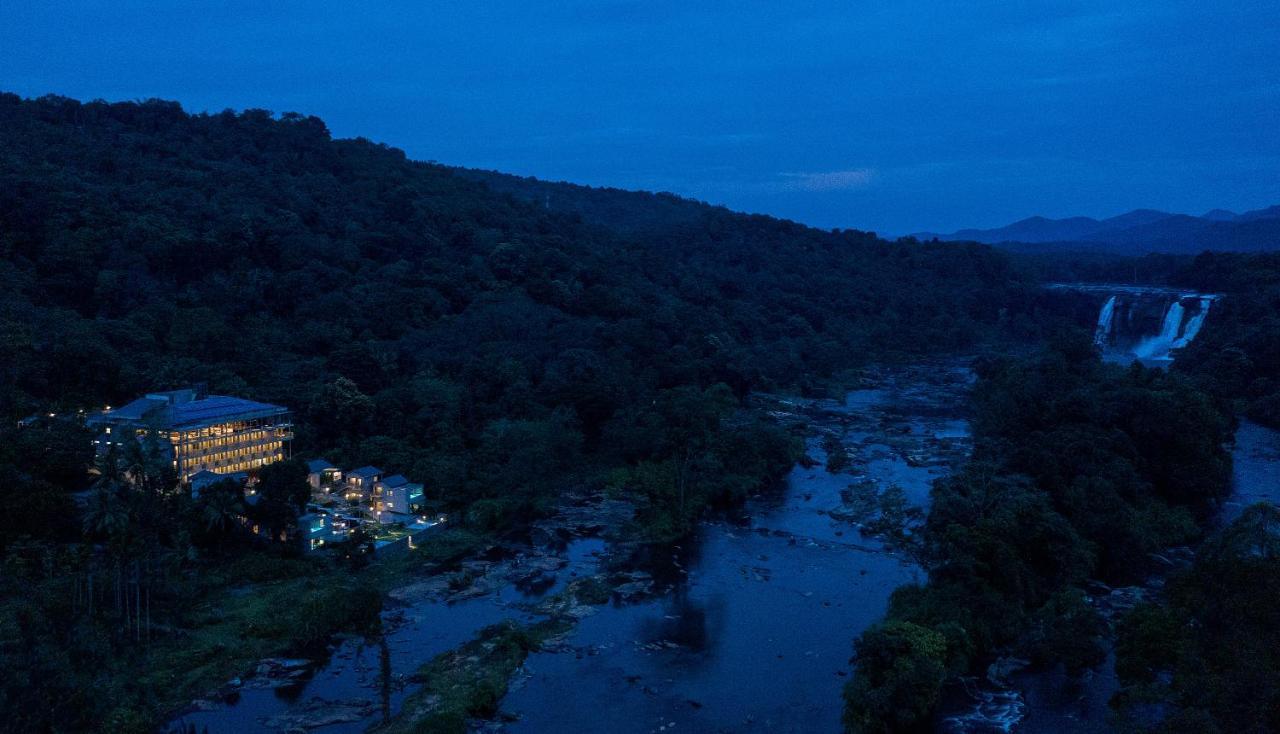 Niraamaya Retreats Samroha Athirappilly Exterior foto